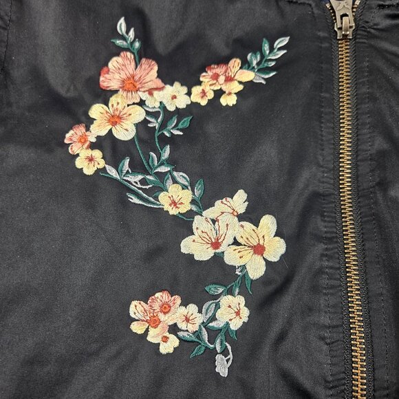 American eagle Bomber Jacket with Floral Embroidery - Picture 6 of 8